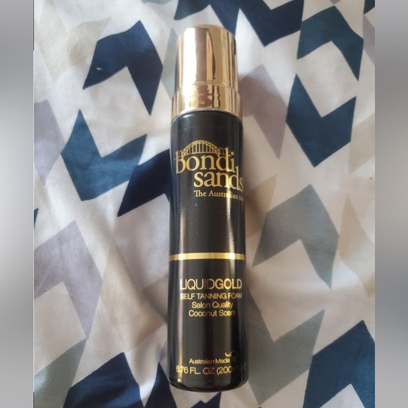 BOND SANDS LIQUID GOLD Self tanning foam
Coconut scent brand new NWT - Picture 1 of 6